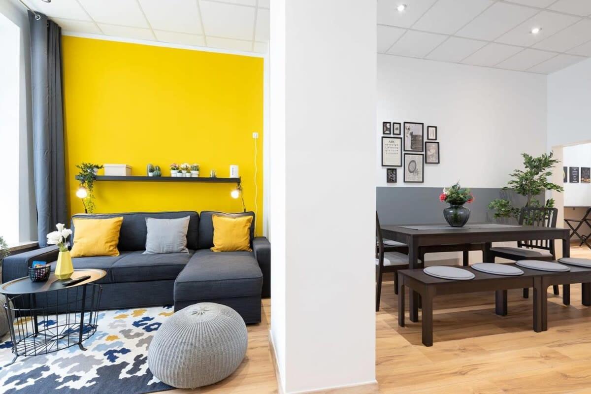 Big Central Apartment Near Rotkreuzplatz With 3 Bedroom For 12 Pax München Exteriör bild