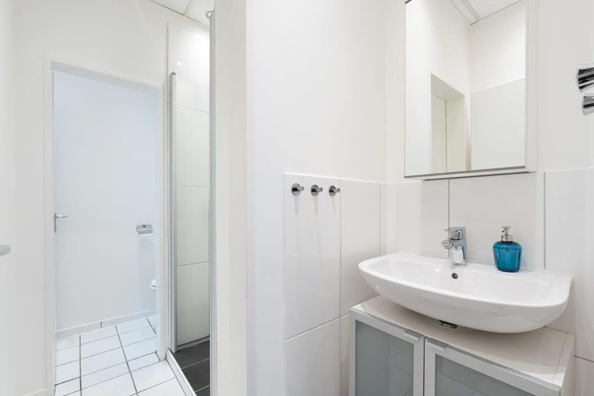 Big Central Apartment Near Rotkreuzplatz With 3 Bedroom For 12 Pax München Exteriör bild