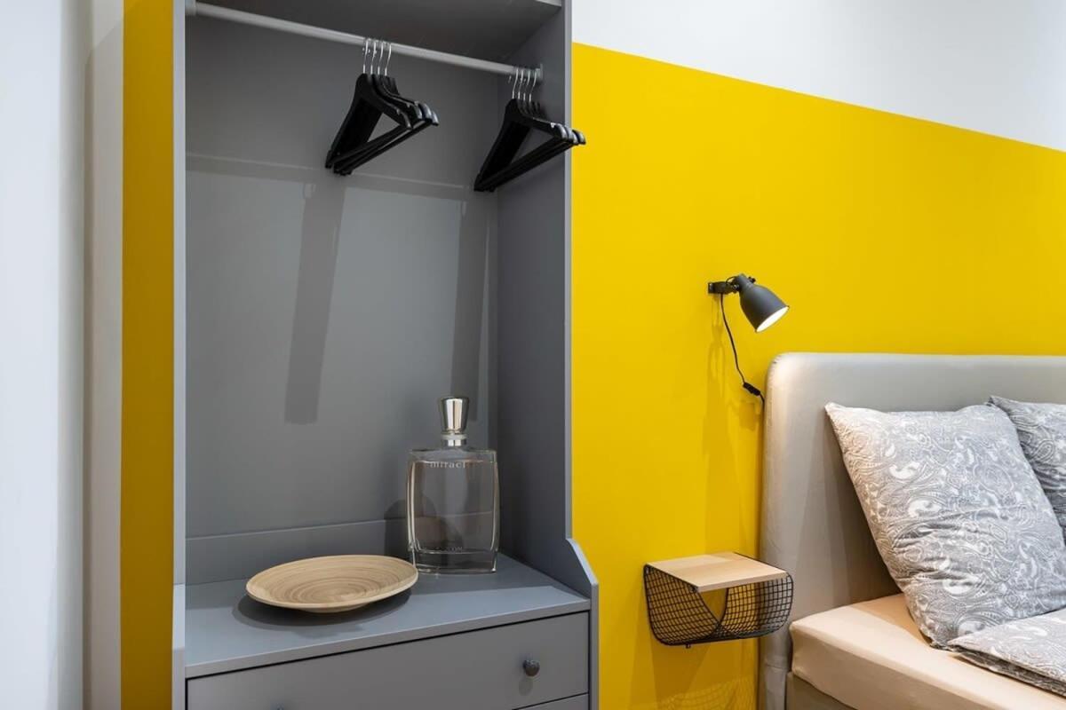 Big Central Apartment Near Rotkreuzplatz With 3 Bedroom For 12 Pax München Exteriör bild