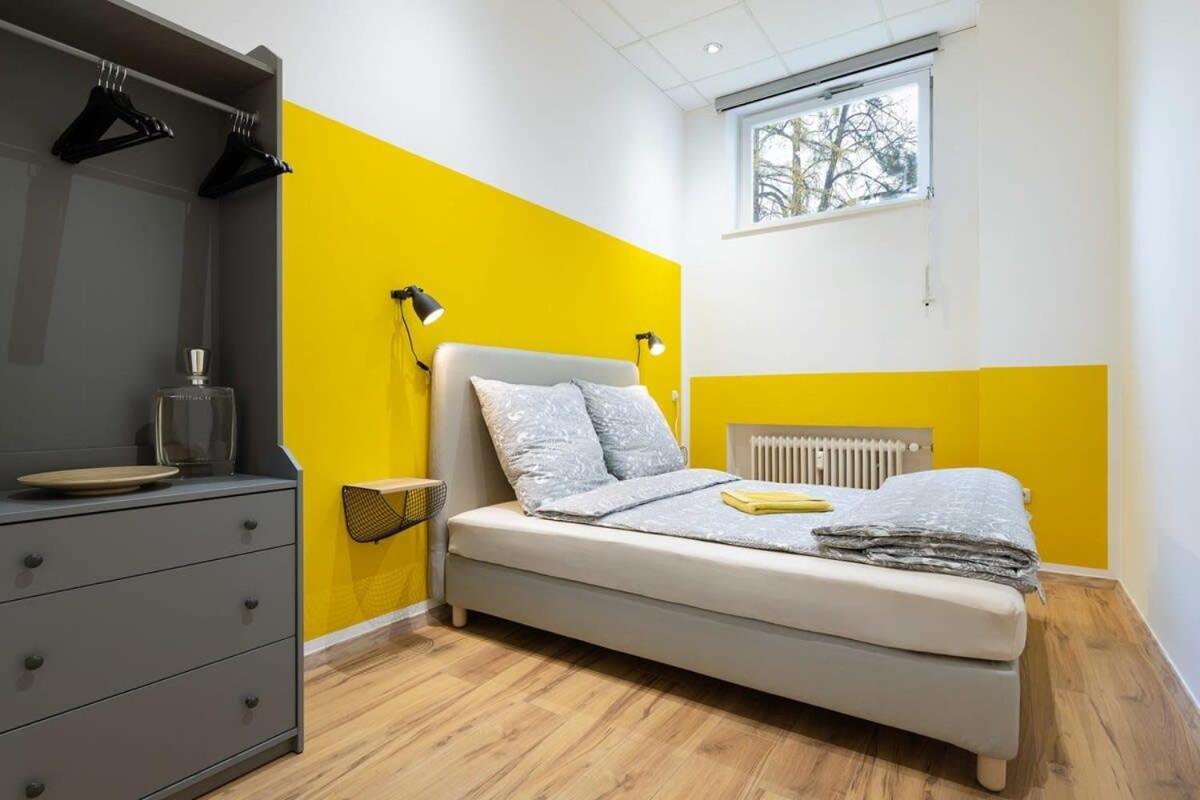 Big Central Apartment Near Rotkreuzplatz With 3 Bedroom For 12 Pax München Exteriör bild